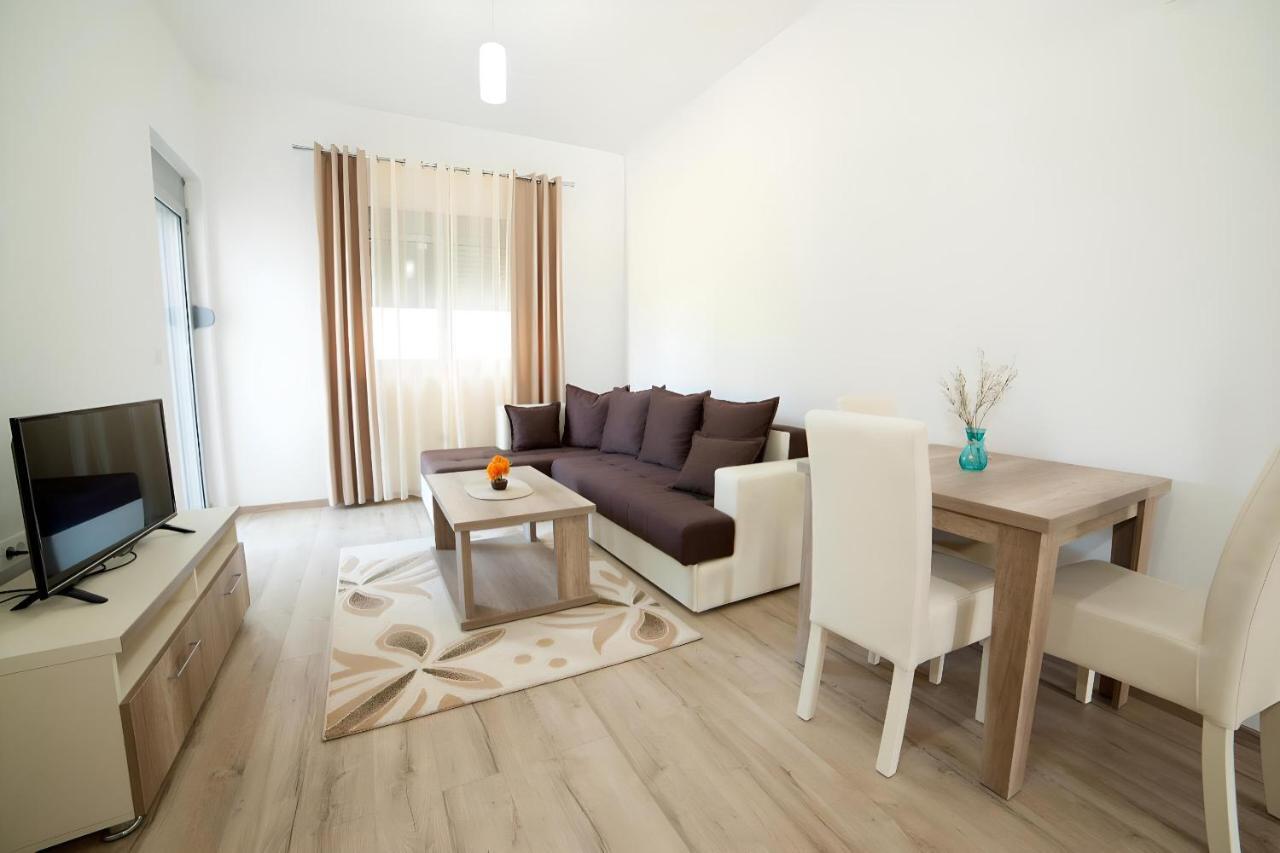 Demiri Apartments อุลซิน ภายนอก รูปภาพ