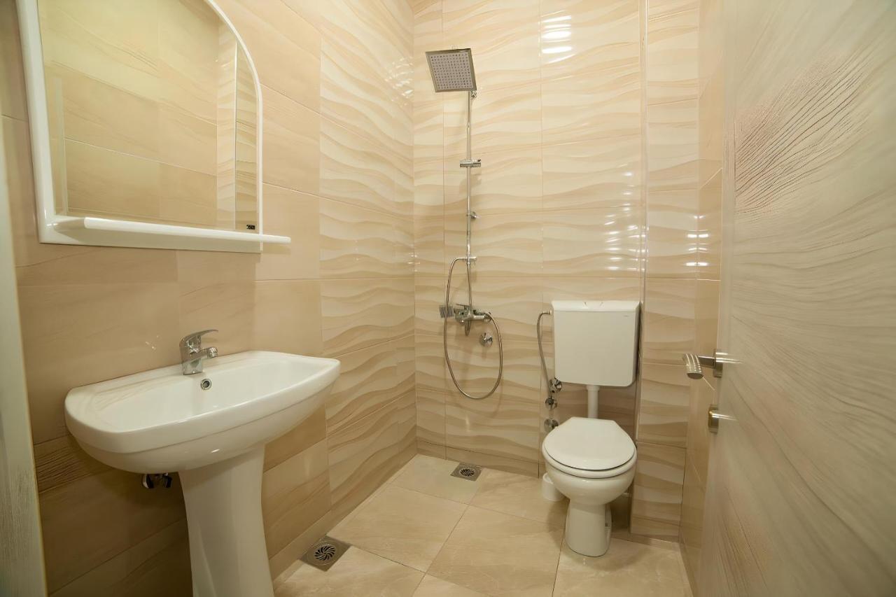 Demiri Apartments อุลซิน ภายนอก รูปภาพ