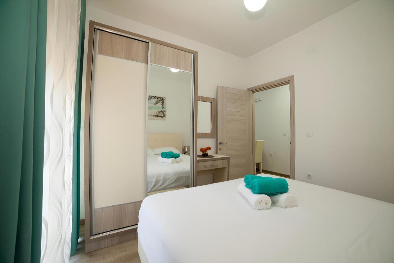 Demiri Apartments อุลซิน ภายนอก รูปภาพ