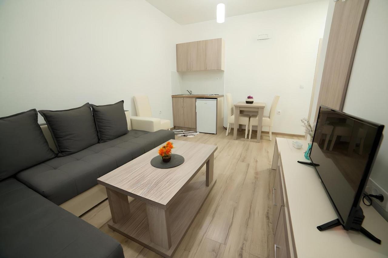 Demiri Apartments อุลซิน ภายนอก รูปภาพ