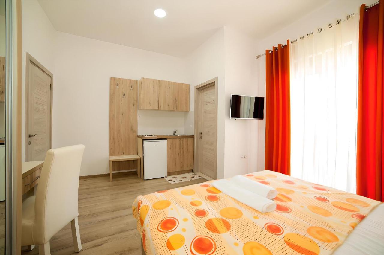 Demiri Apartments อุลซิน ภายนอก รูปภาพ