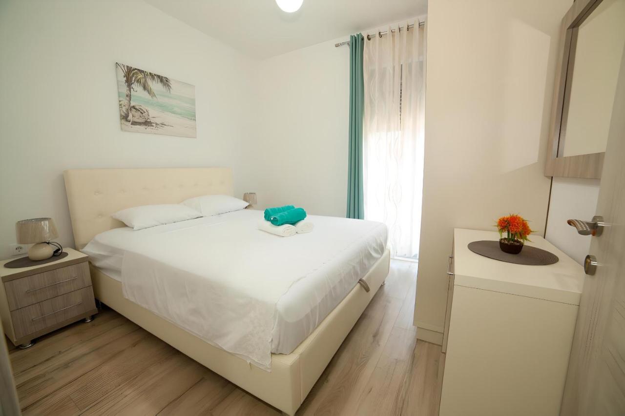Demiri Apartments อุลซิน ภายนอก รูปภาพ