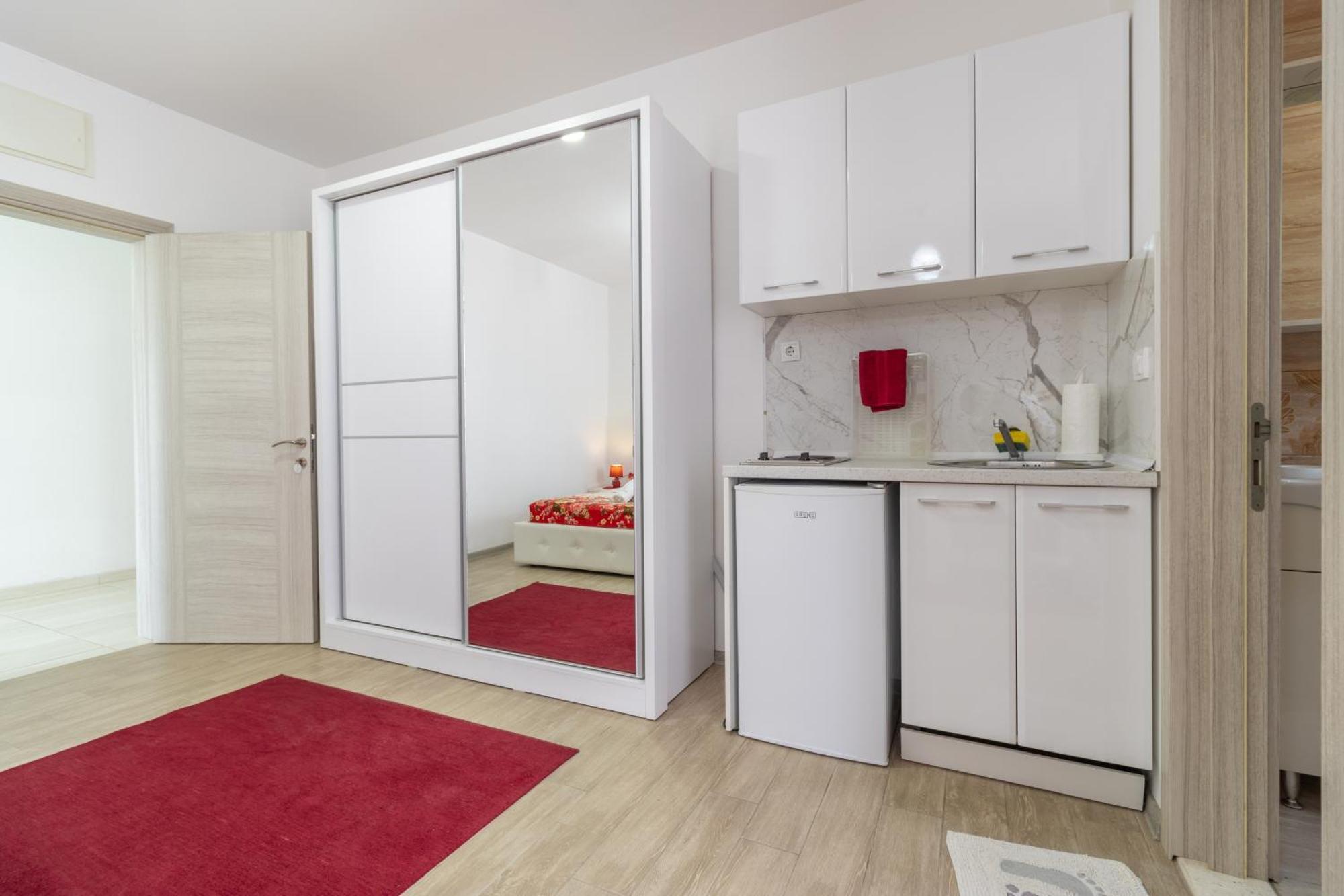 Demiri Apartments อุลซิน ภายนอก รูปภาพ