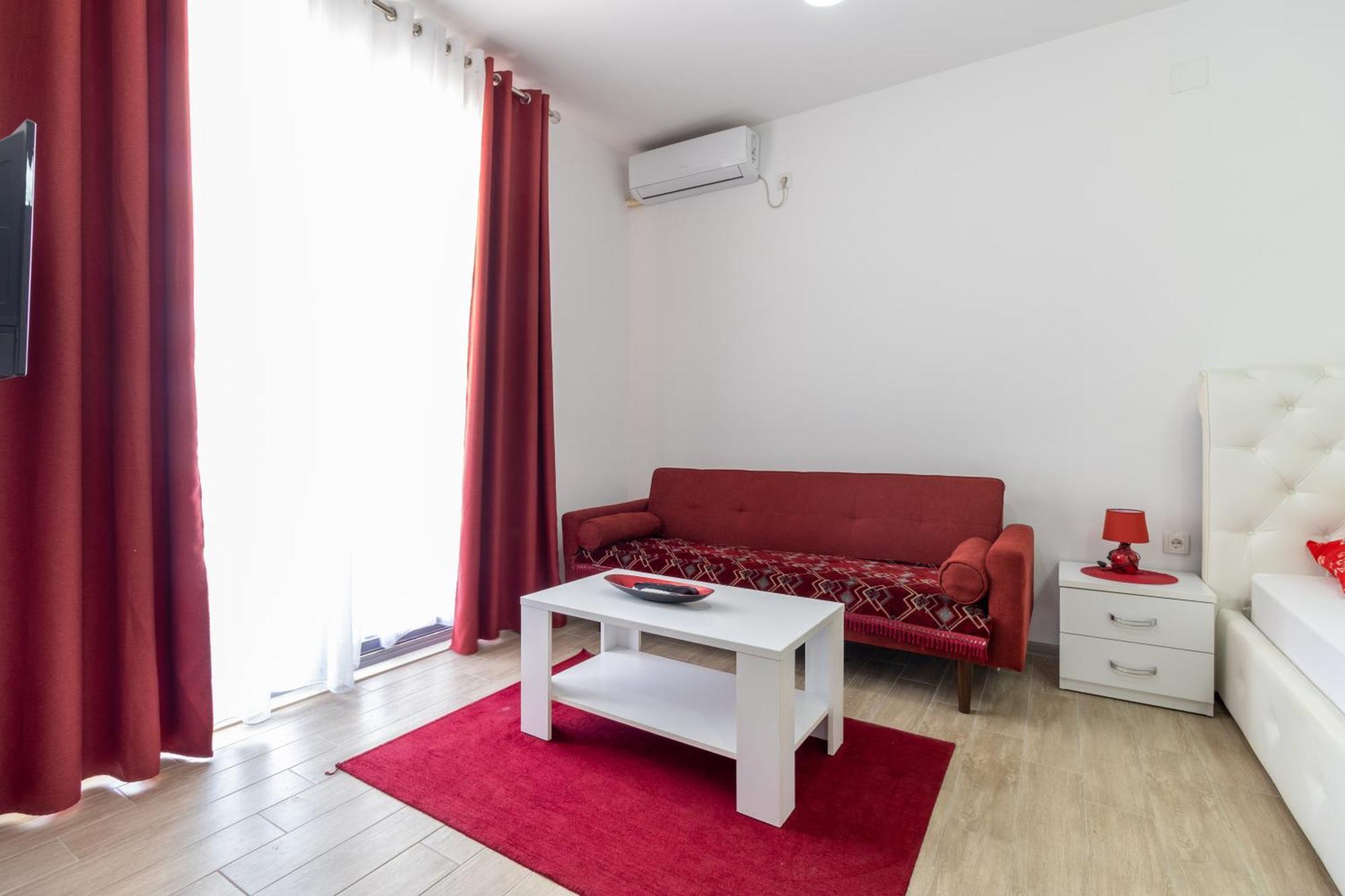 Demiri Apartments อุลซิน ภายนอก รูปภาพ