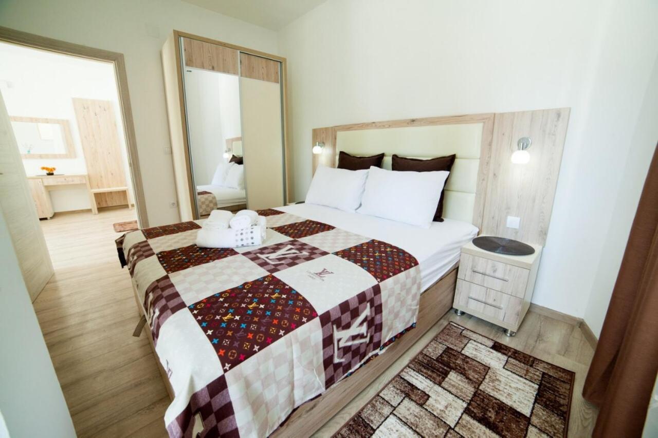 Demiri Apartments อุลซิน ภายนอก รูปภาพ